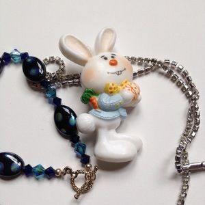 Hallmark | Benjamin Rabbit 1970s vintage pin